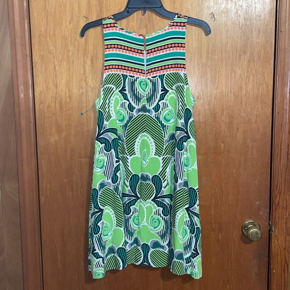 •CROWN & IVY•NWOT GREEN MULTI-PATTERNED 100% LINED SLEEVELESS DRESS SIZE MEDIUM - Picture 14 of 14
